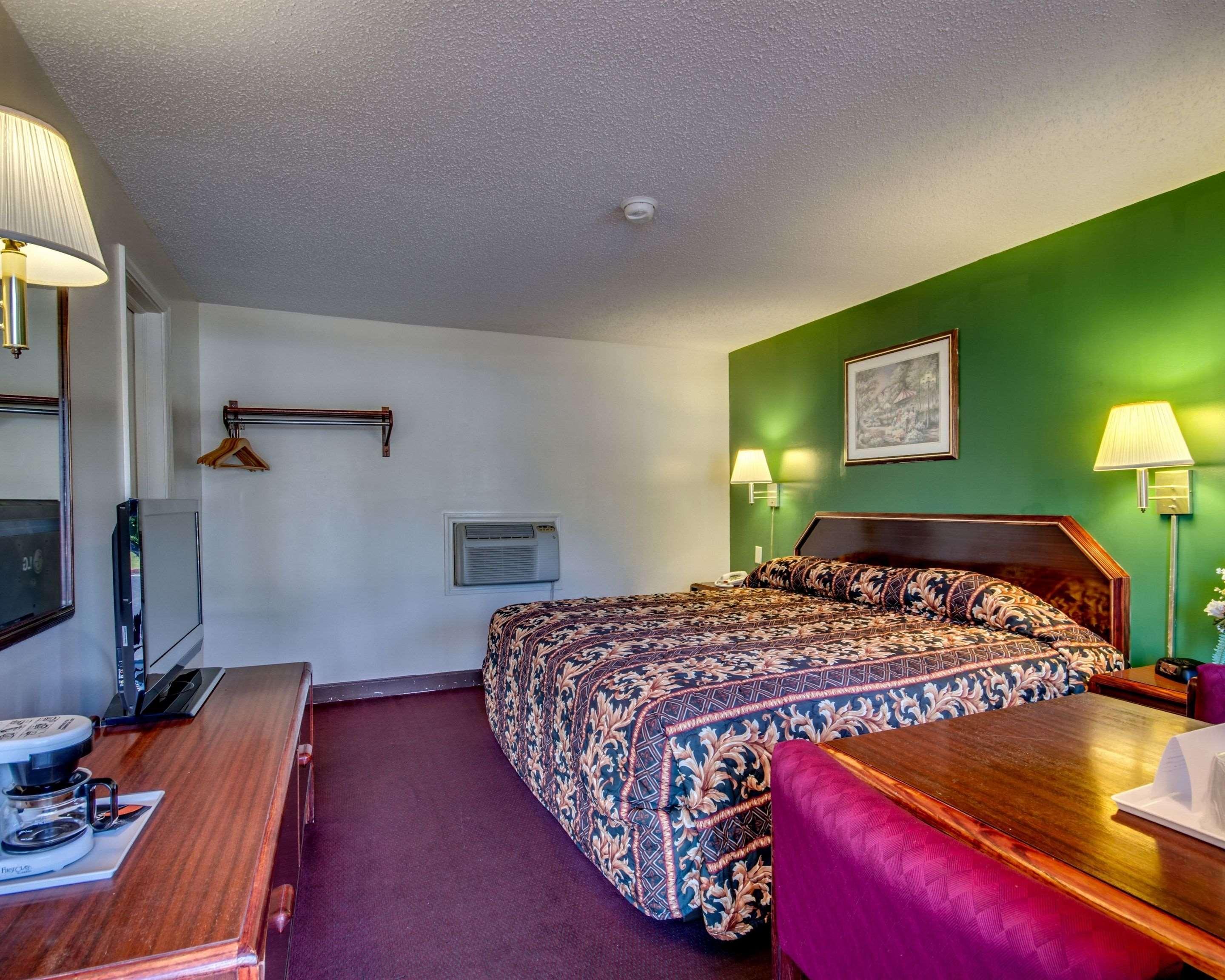 Lodge Econo