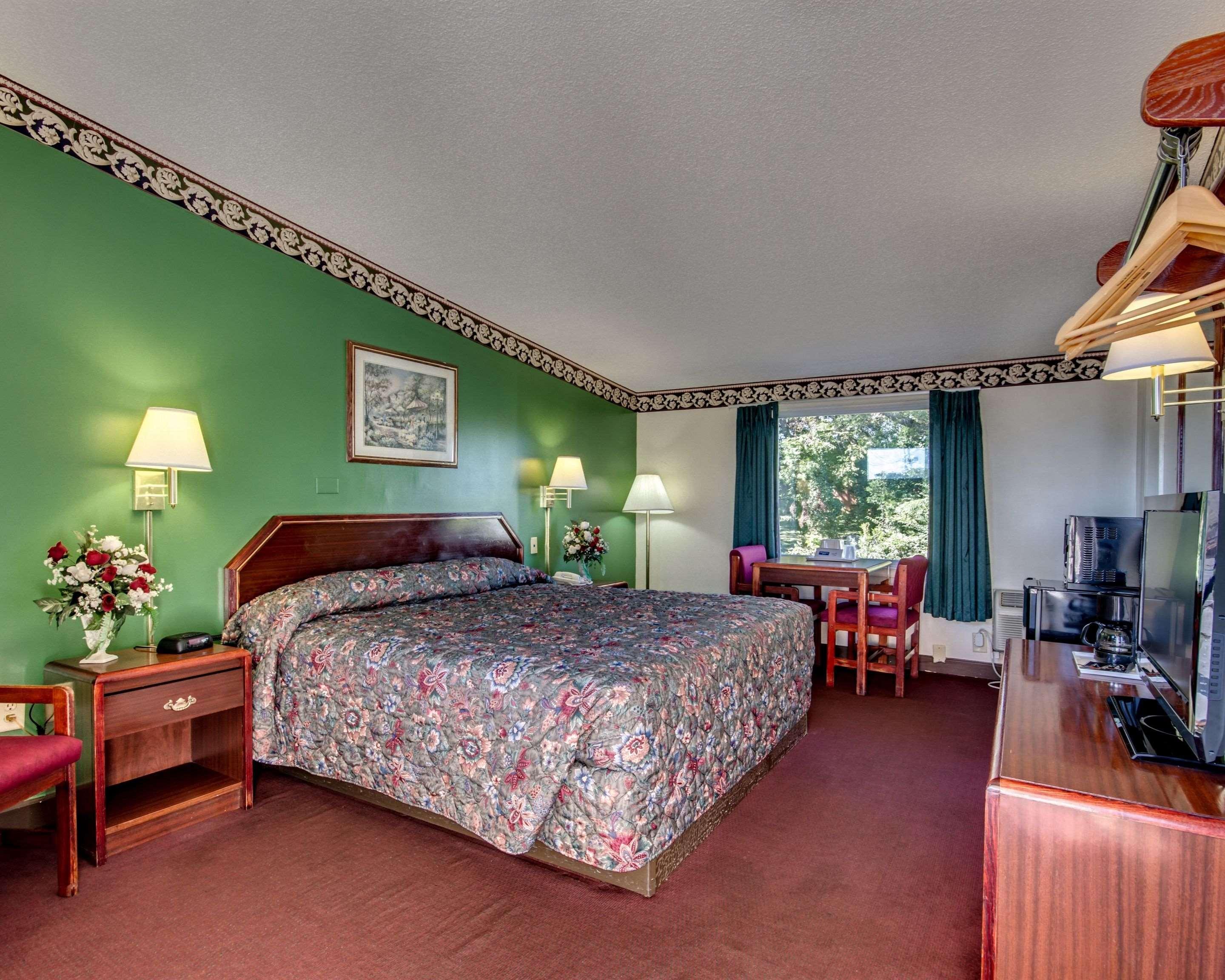 Lodge Econo